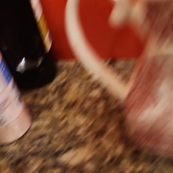 Elegant Red and White Teapot - Picture 7 of 8